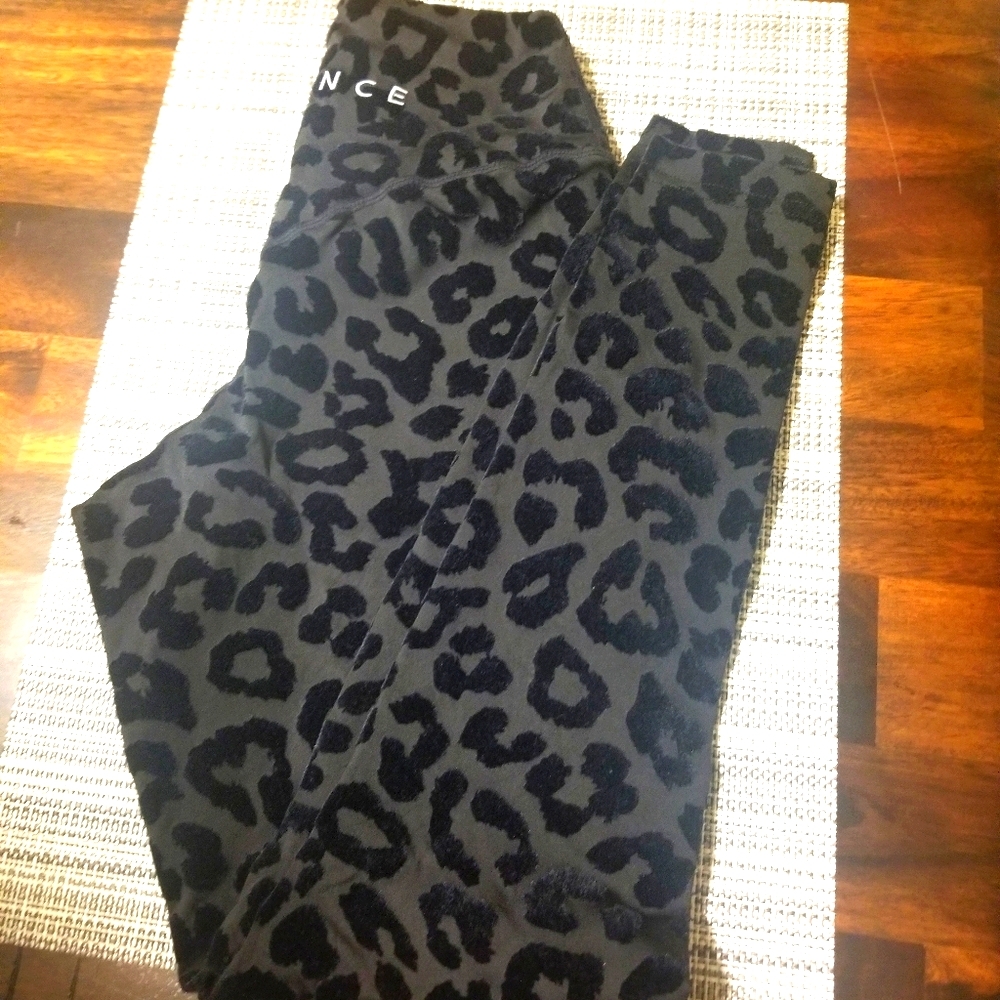 Balance Athletica Textured Printed Leggings